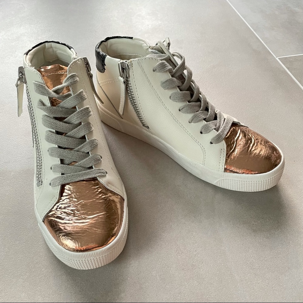 NWOT Dolce Vita Zonya High-Top Platform Sneakers in Copper Metal